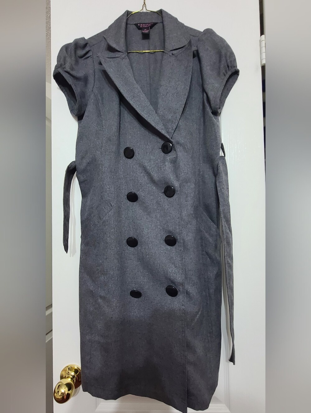 Robbie Bee Gray Double-Breasted Short-Sleeve Trench Dress